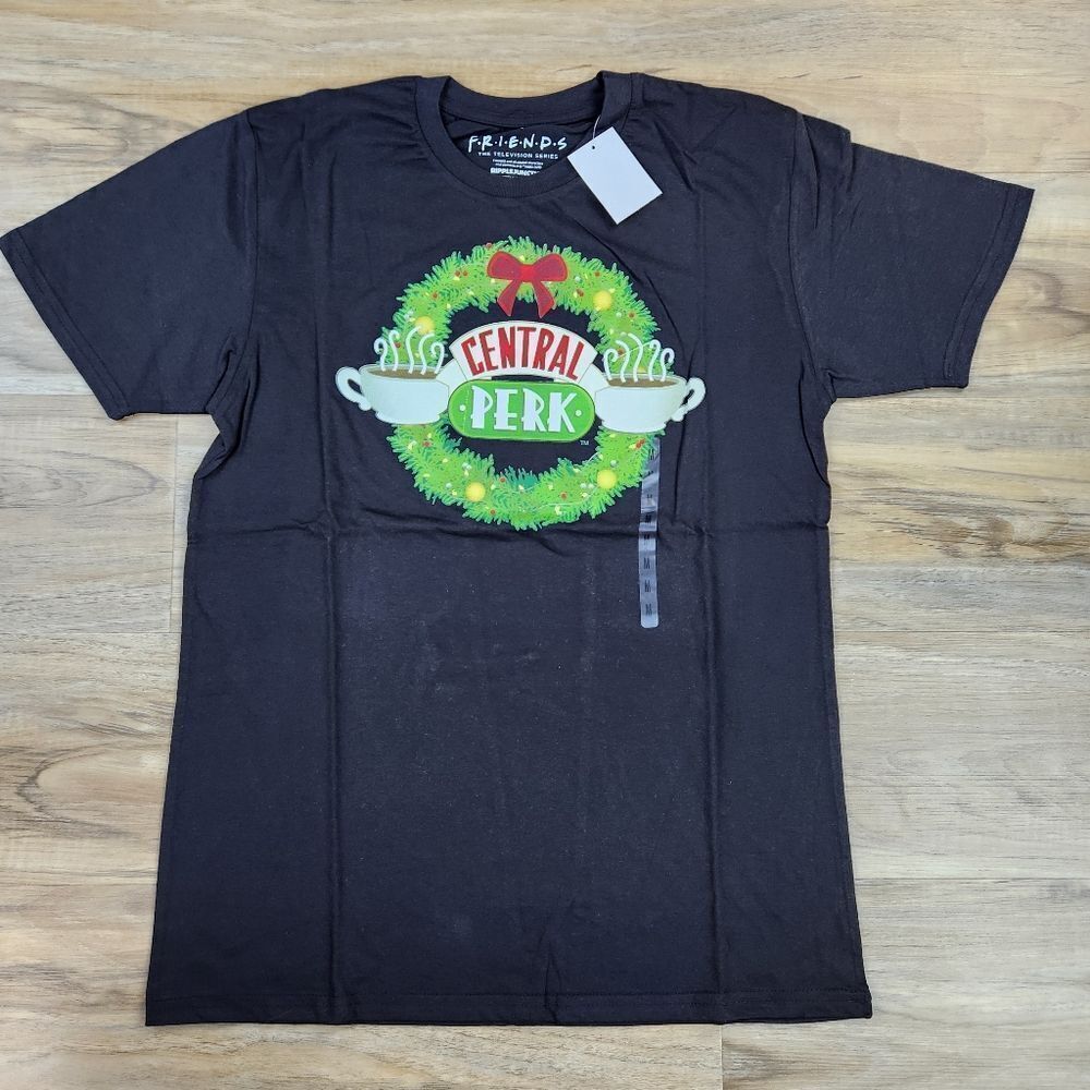 🔸️NWT Friends Black Central Perk Wreath Short Sleeve Shirt Men's Medium